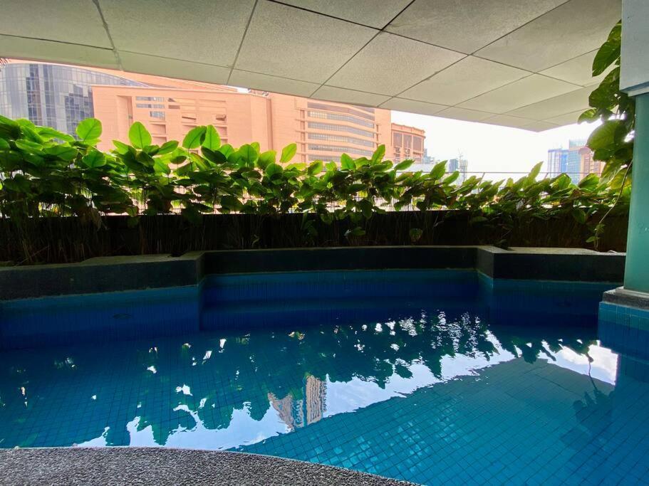 Spacious 3R,2R,Studio 5Min Walk To Time Square,Lalaport, Pool,Gym,Wifi Apartment Куала Лумпур Екстериор снимка