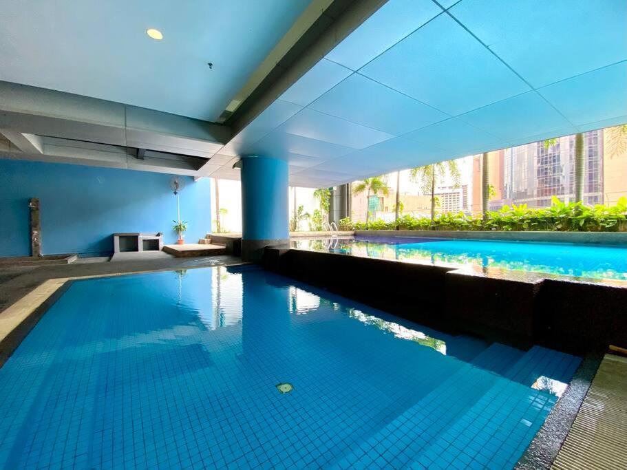 Spacious 3R,2R,Studio 5Min Walk To Time Square,Lalaport, Pool,Gym,Wifi Apartment Куала Лумпур Екстериор снимка